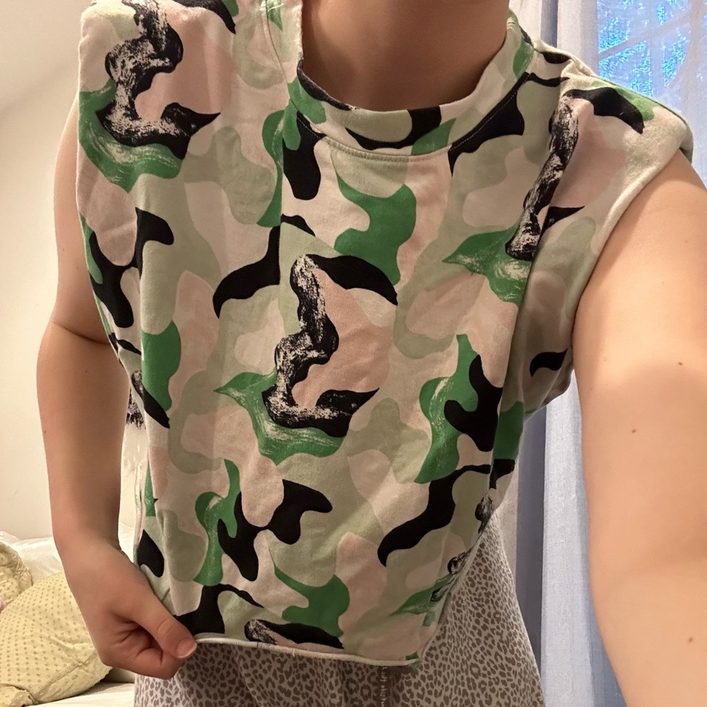 Open Edit Cropped Muscle Tee - Picture 2 of 2
